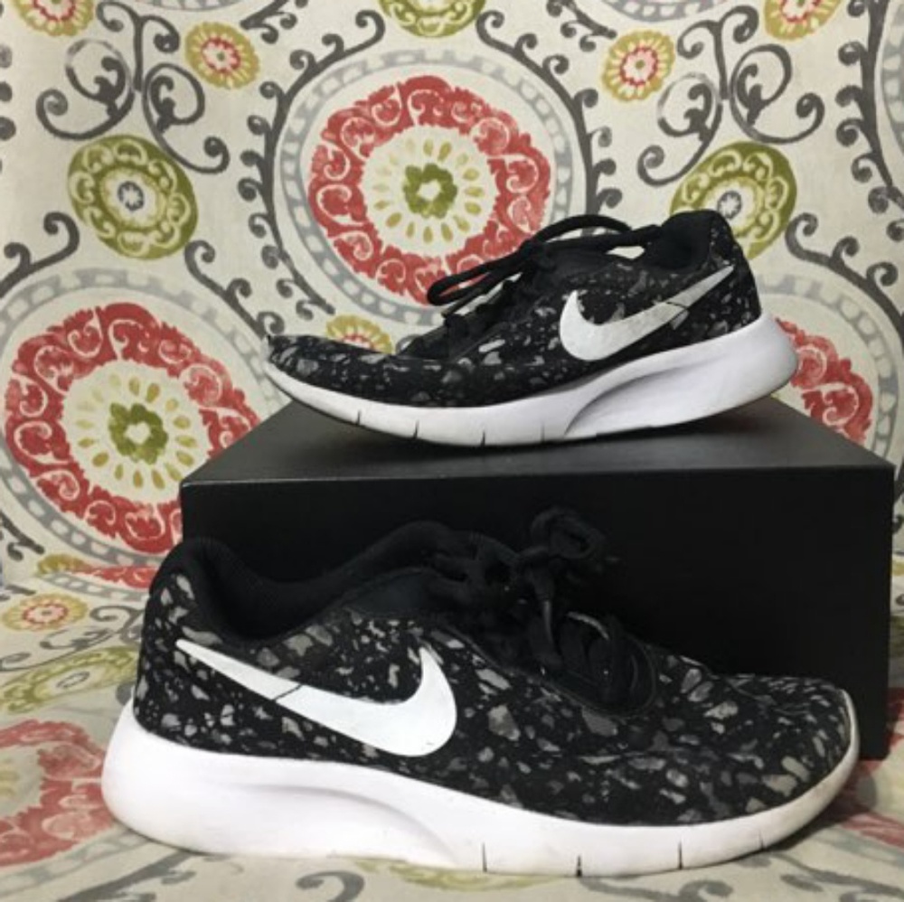 Nike children's roshe trainer